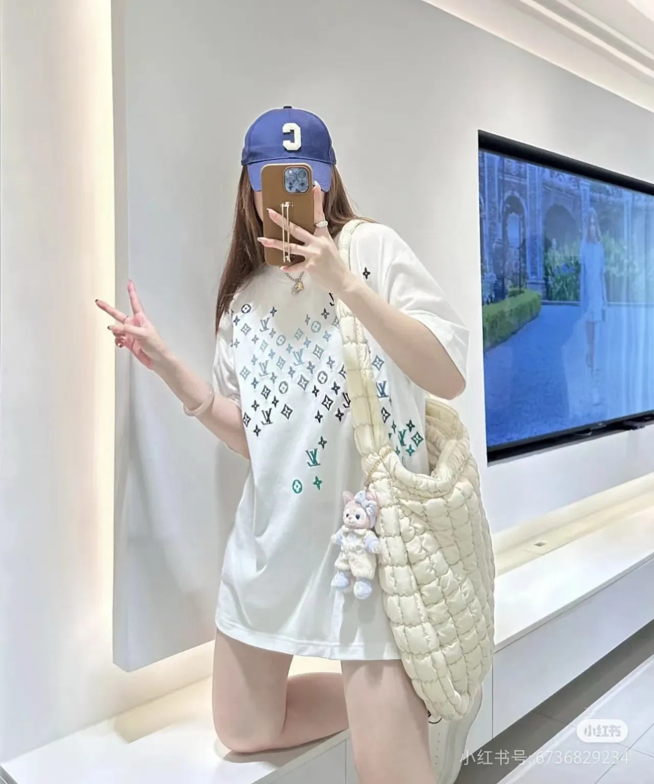 Louis Vuitton/